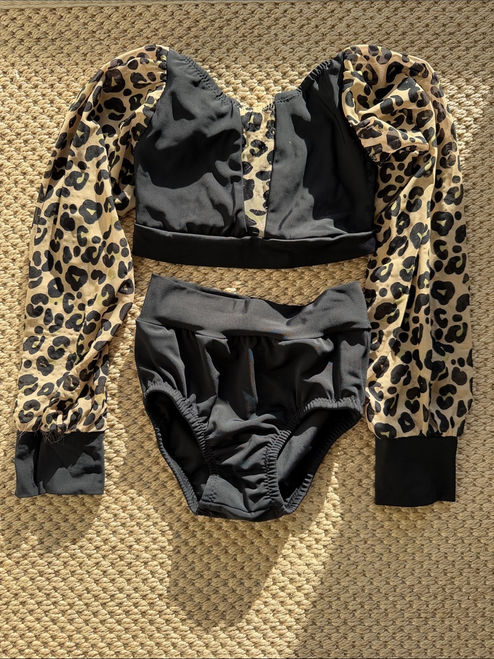 Kids Leopard Sleeve Black Dance Costume Set 4-5 years
